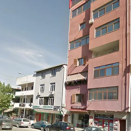 Selmas Tirana
